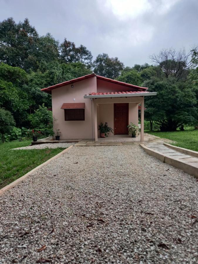 Chale Veredas E Buritis Pirenopolis Luaran gambar